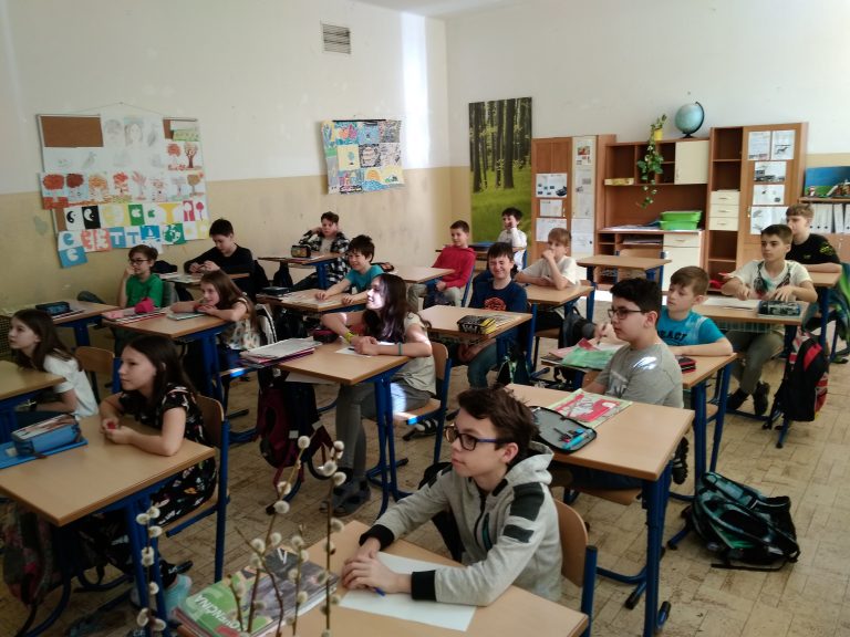 Deviataci za katedrou