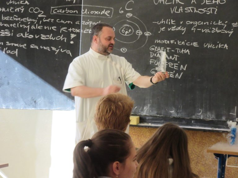 Vzdorujeme extrémizmu – projekt