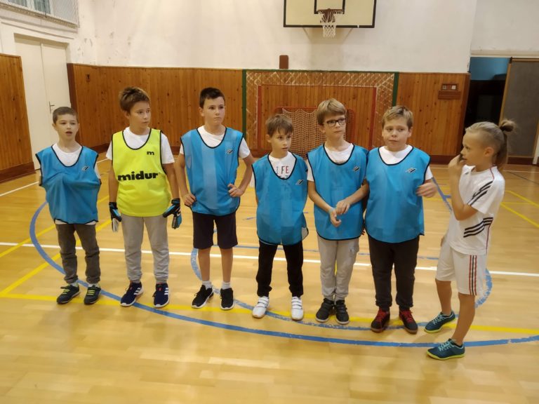 Vybíjaná a futbal v ŠKD