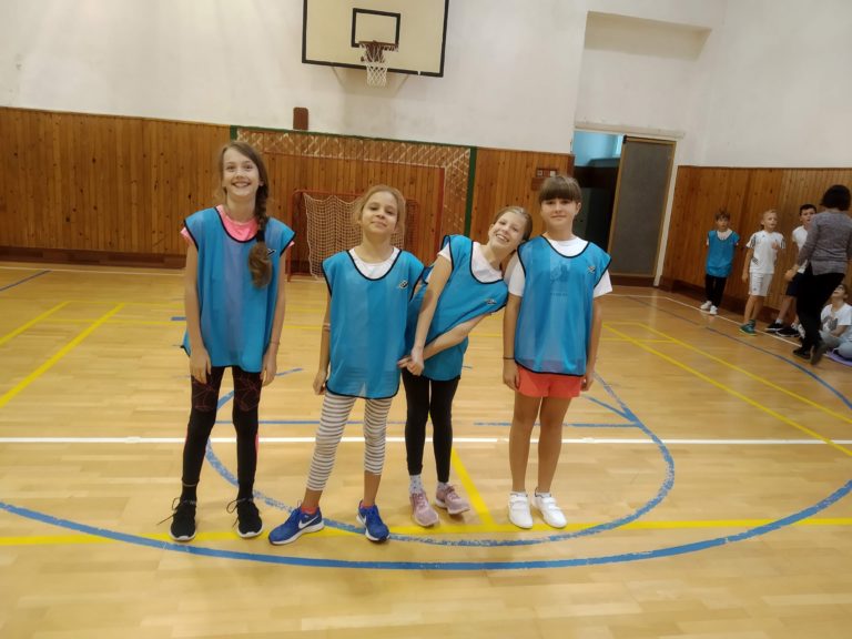 Vybíjaná a futbal v ŠKD