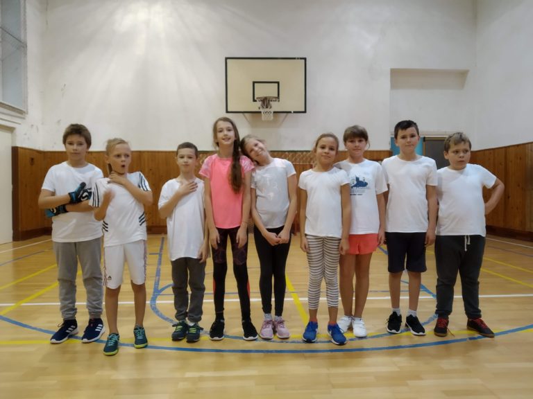 Vybíjaná a futbal v ŠKD