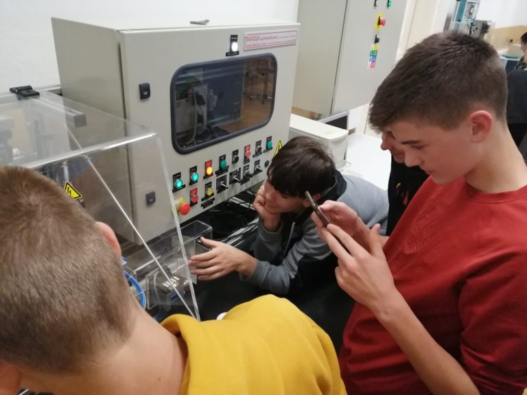 Odborná exkurzia žiakov 8. a 9. ročníka