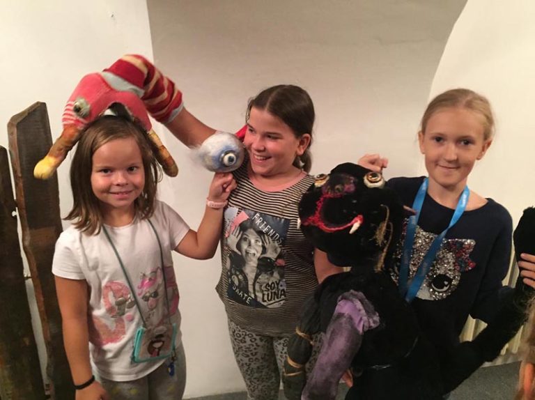 Divadelné predstavenie