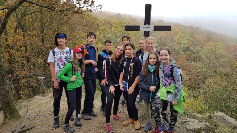 Turistický krúžok – Z Rače na Pajštún