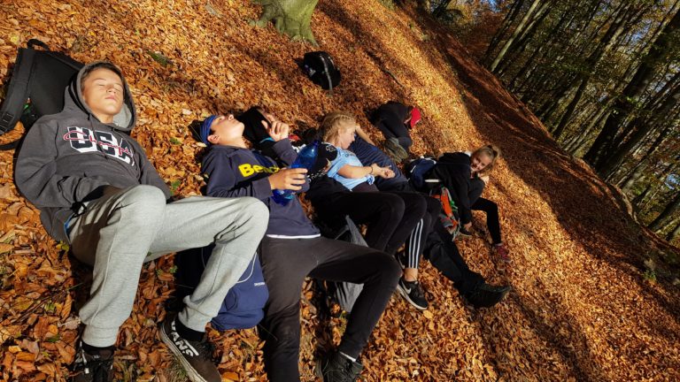 Turistický krúžok – Z Rače na Pajštún