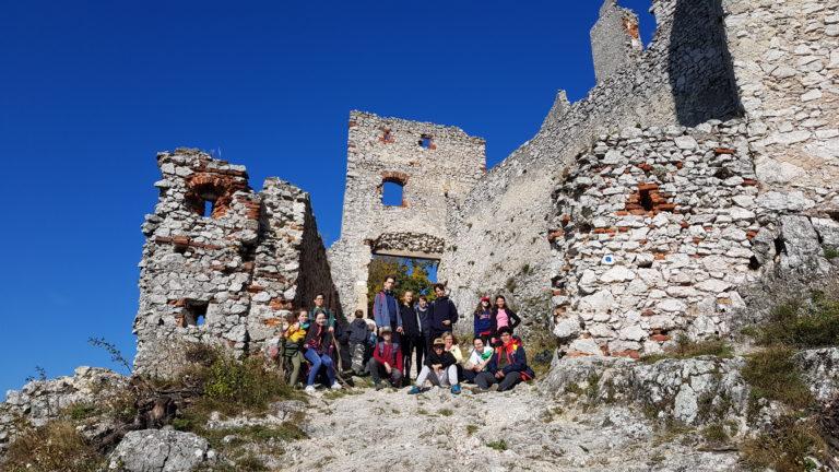 Turistický krúžok – Plavecký hrad