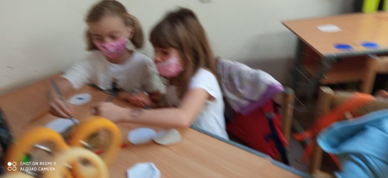 CVČ – odznaky a zrkadielka