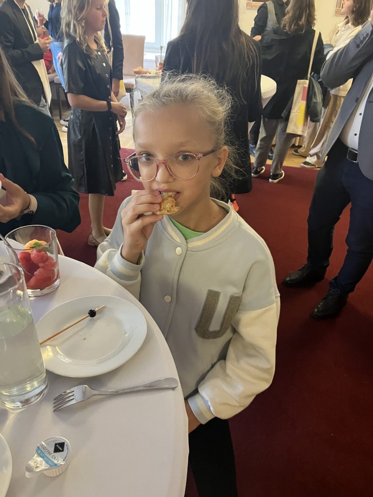 Deti pre Bratislavu v zrkadlovej sieni