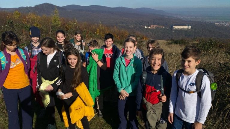 S turistickým krúžkom z Dubovej cez vrch Kukla do Modry