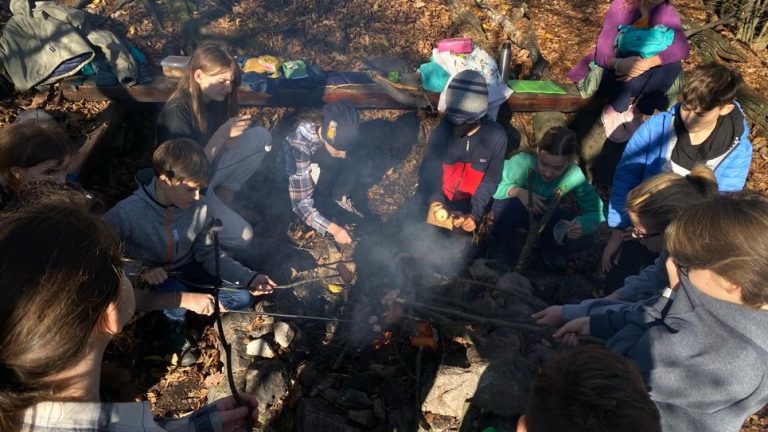 S turistickým krúžkom z Dubovej cez vrch Kukla do Modry
