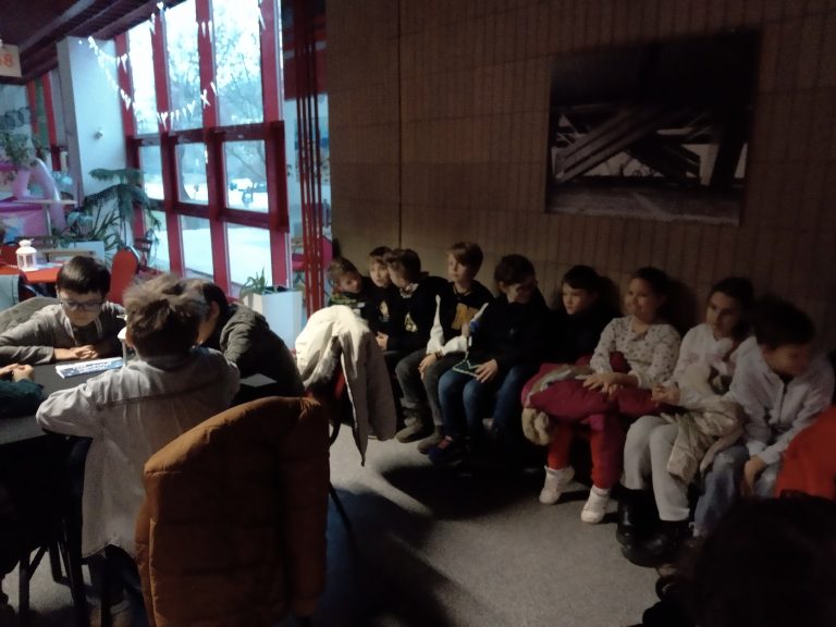 Koza rohatá a jež – divadelné predstavenie v anglicko-slovenskom jazyku