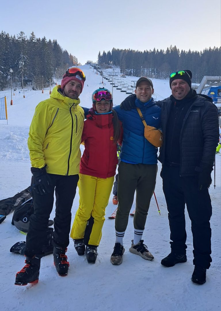 Lyžiarsky a snoubordingový výchovno výcvikový kurz