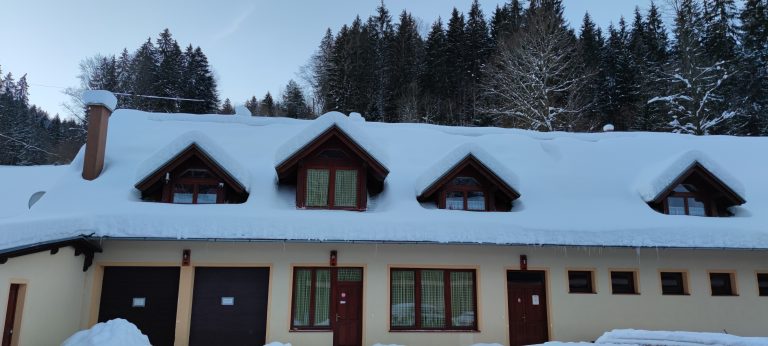 Lyžiarsky a snoubordingový výchovno výcvikový kurz