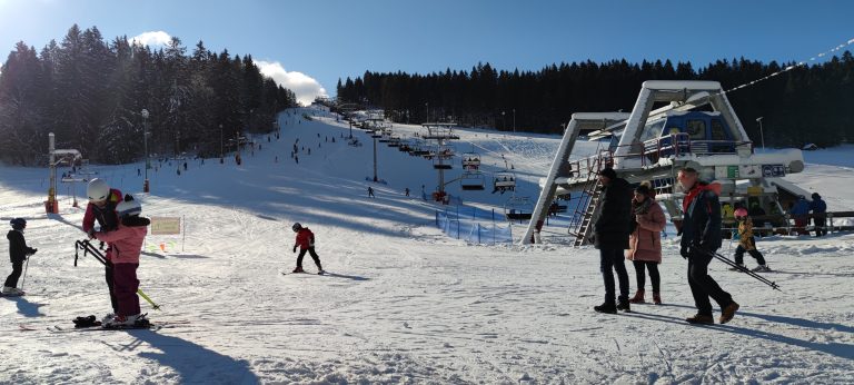 Lyžiarsky a snoubordingový výchovno výcvikový kurz