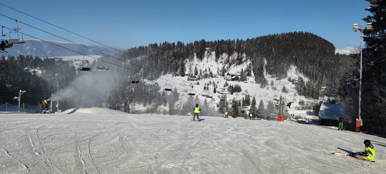 Lyžiarsky a snoubordingový výchovno výcvikový kurz