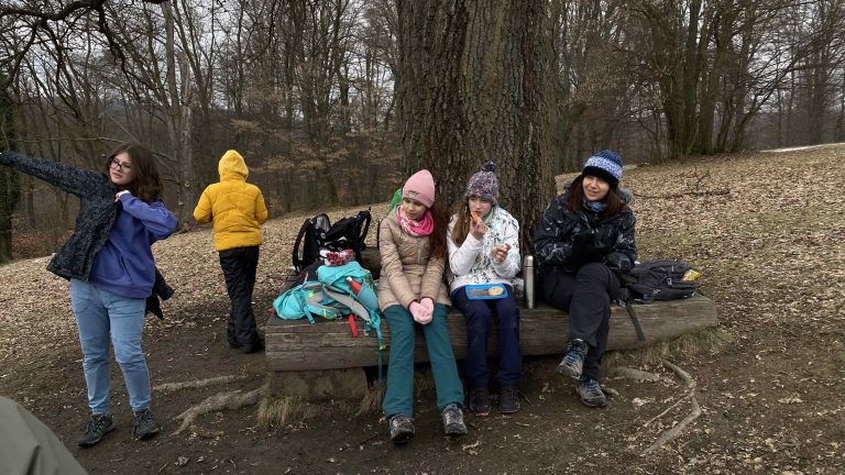 S turistickým krúžkom zo Záhorskej Bystrice cez Malú Baňu do Rače
