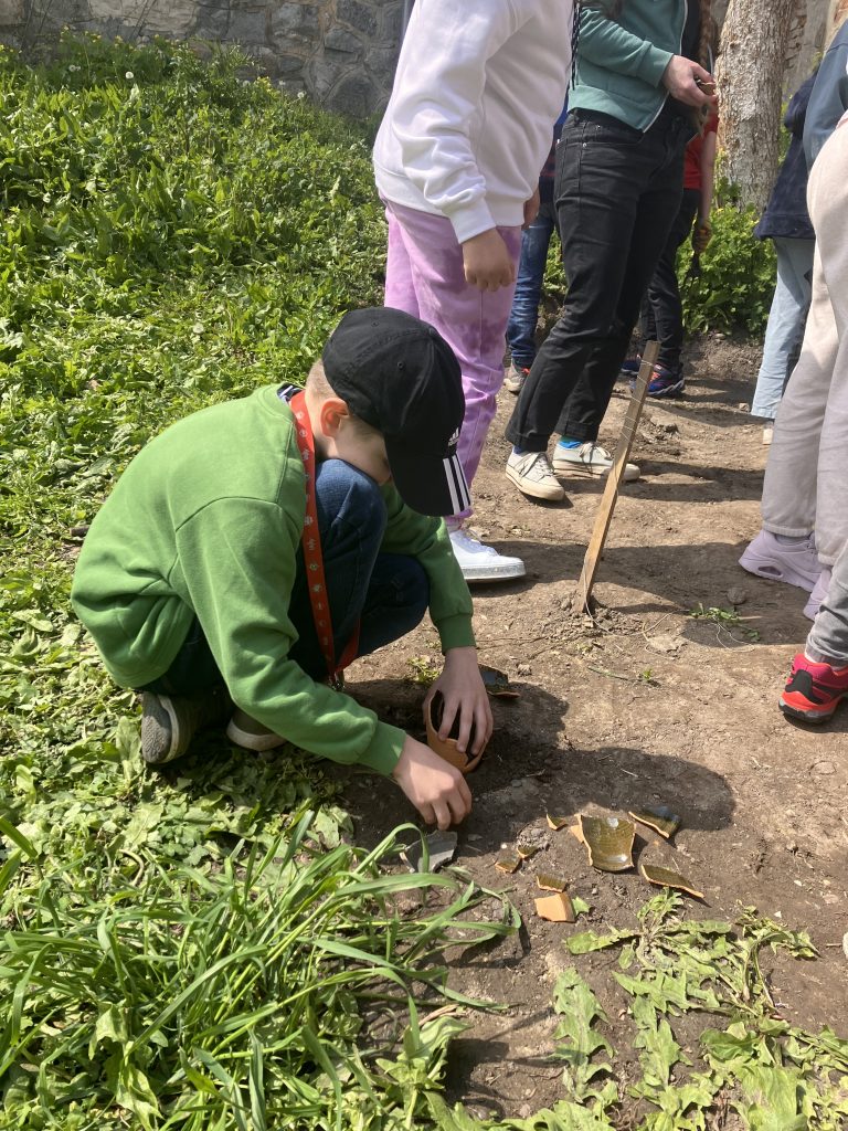 Archeológovia v ŠKD