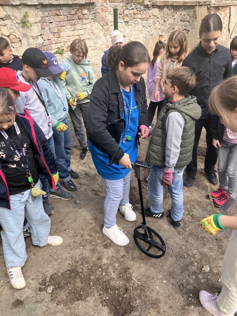 Archeológovia v ŠKD