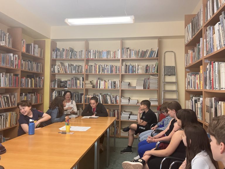 Čítajme si – čitateľský maratón v knižnici