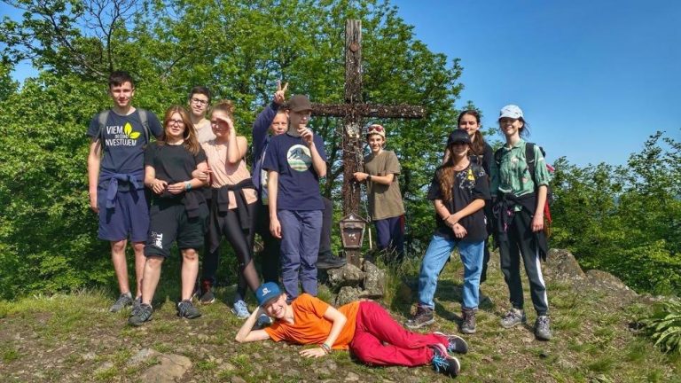 S turistickým krúžkom zo Sološnice cez 3 vrchy do Plaveckého Podhradia