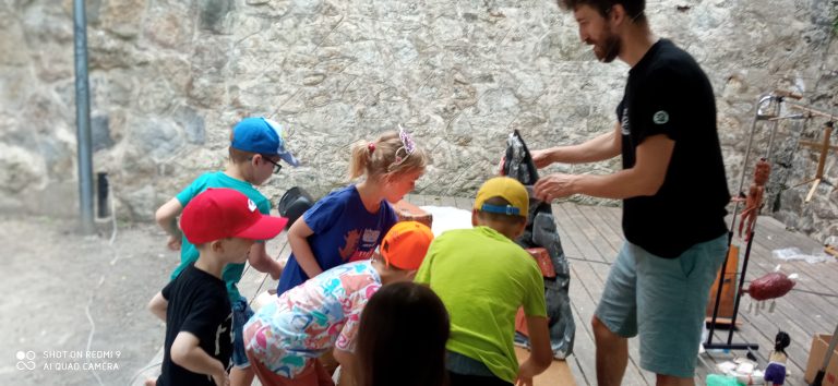 Divadlo Morgonrock Lovec plastov Zero Waste