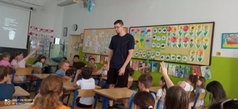 Prírodovedné prednášky s Dušanom Valentom