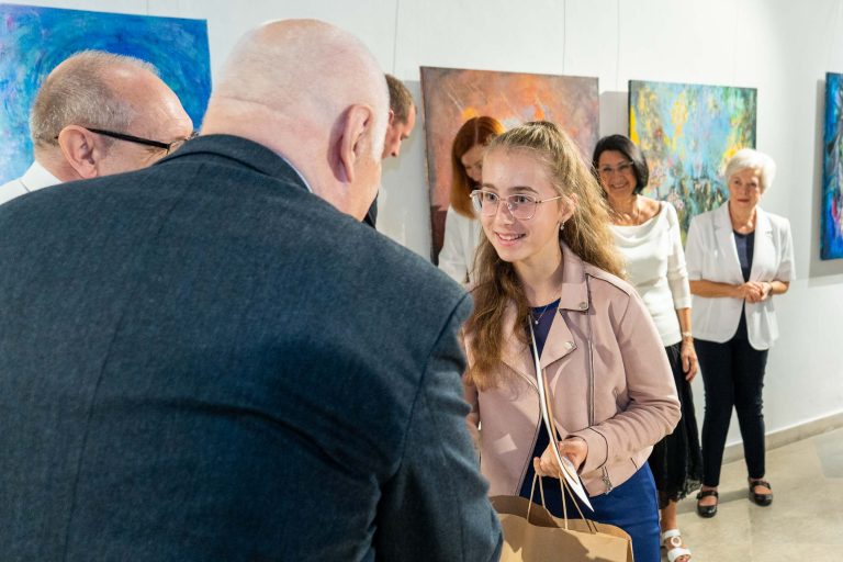 Hodžov novinový článok 2023