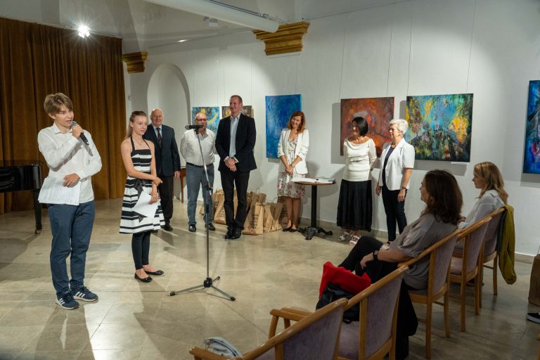 Hodžov novinový článok 2023