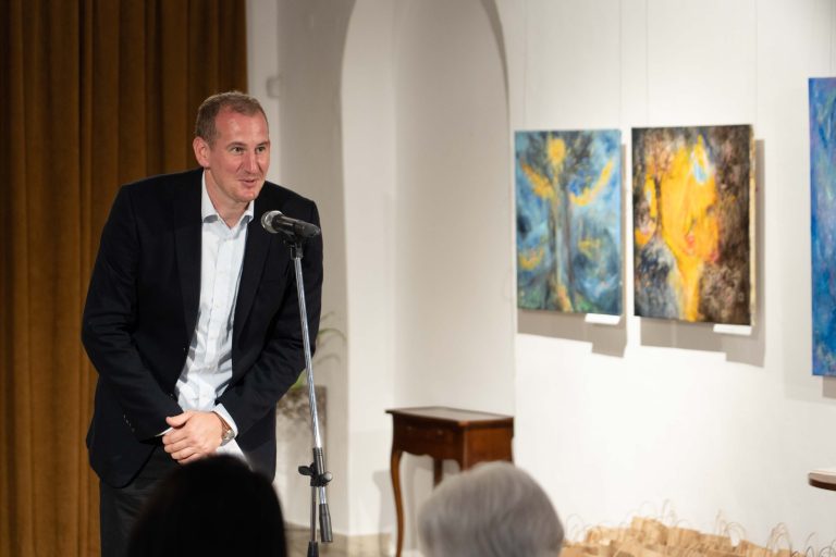 Hodžov novinový článok 2023