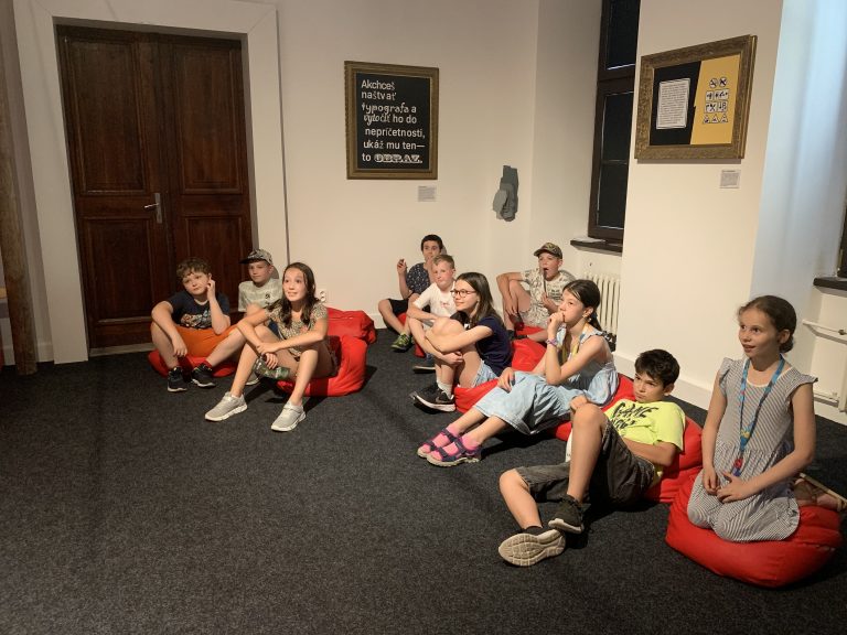 Lovci znakov v Bibiane