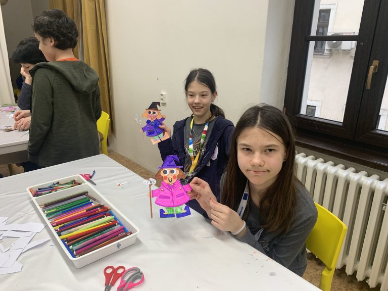 Workshop Hojdali sa ježibaby, hojdali sa na metle