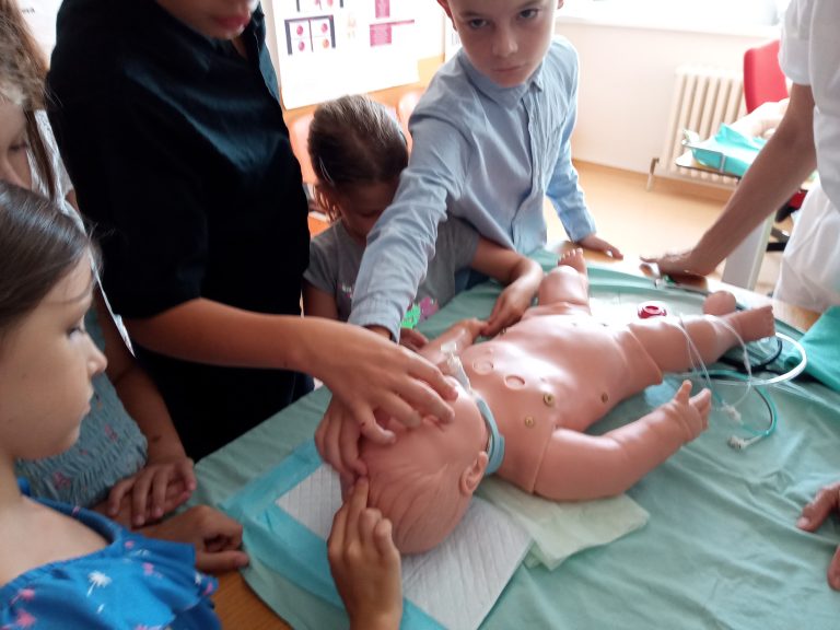 Výťažok z detskej burzy venovaný predčasniatkam