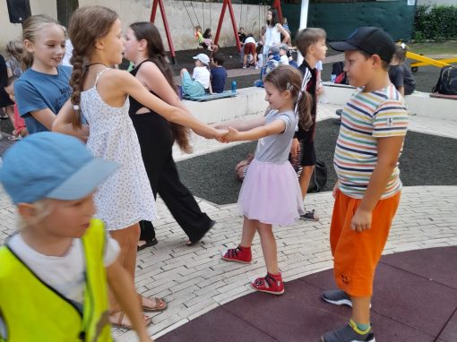 hdimg413cc57f1b17c53846259761b95bf1