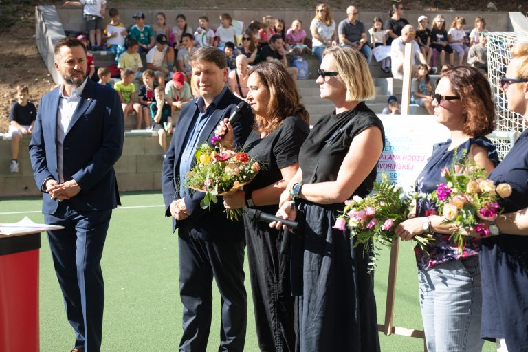 Slávnostné otvorenie zrenovovaného školského dvora