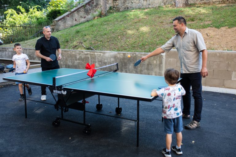 Slávnostné otvorenie zrenovovaného školského dvora