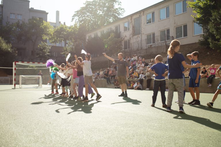 Slávnostné otvorenie zrenovovaného školského dvora