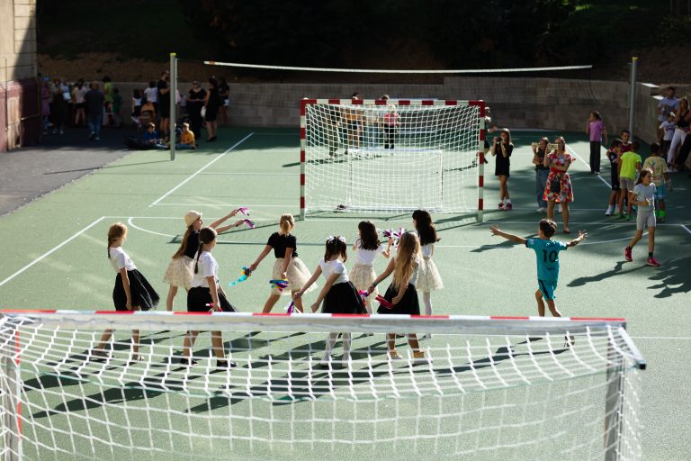 Slávnostné otvorenie zrenovovaného školského dvora