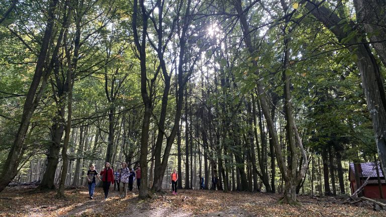 S turistickým krúžkom z Lozorna do Stupavy, Biofarma Príroda