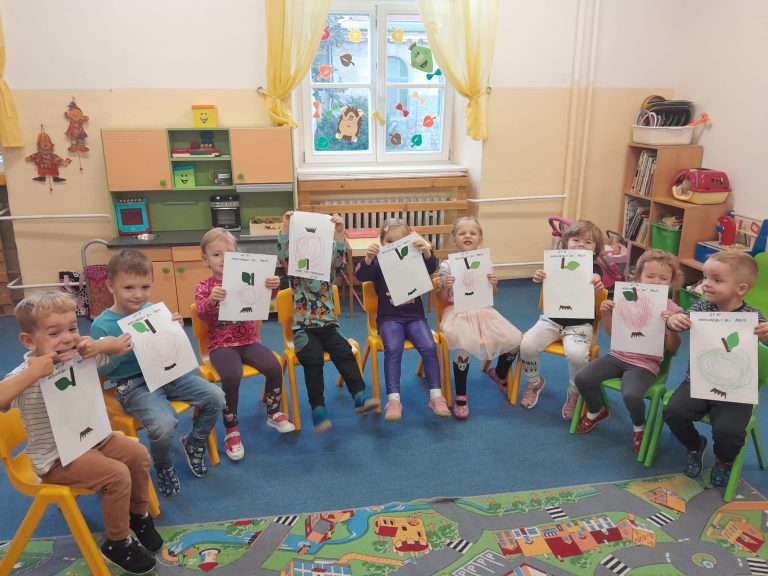 Deň pôvodných odrôd jabĺk v triede Žabiek