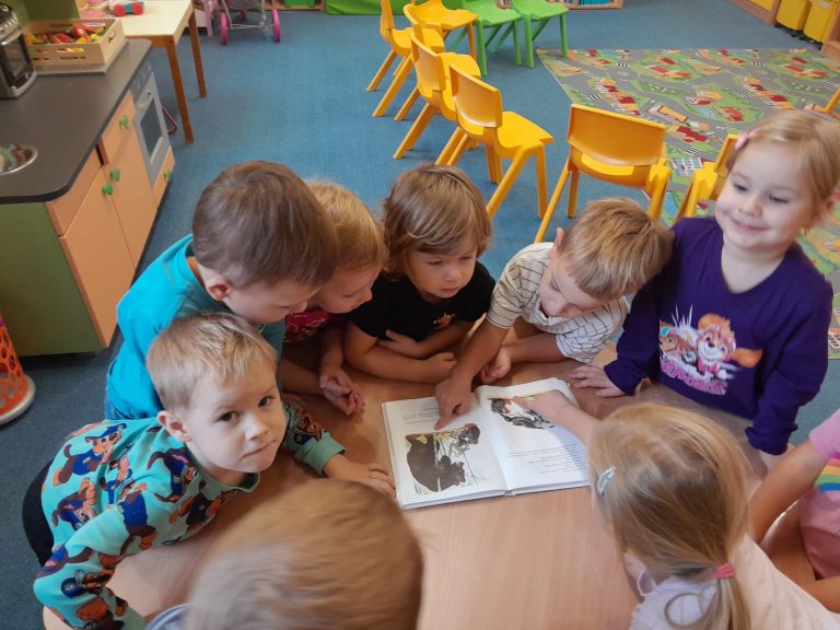 Deň pôvodných odrôd jabĺk v triede Žabiek