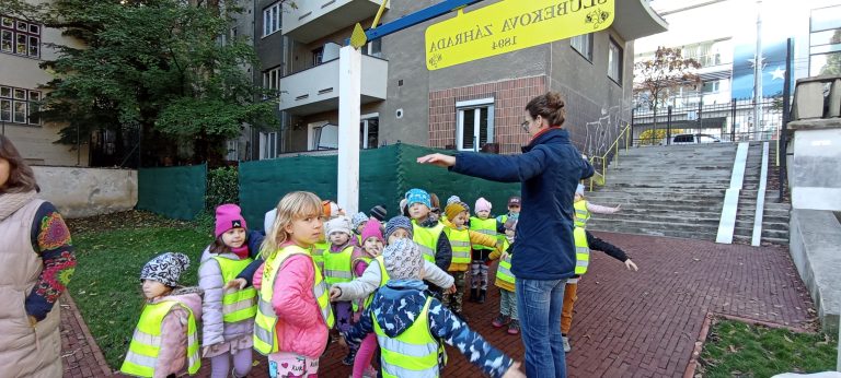 Žabky a Sovičky spoznávajú parky a záhrady Starého Mesta