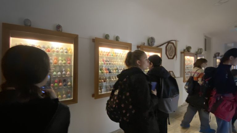 S turistickým krúžkom z Budmeríc do Dubovej, kaštieľ Budmerice