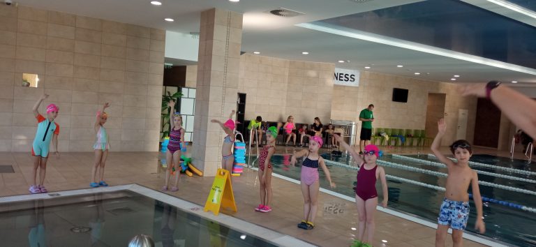 Bezplatný kurz plávania pre deti zo staromestských škôl