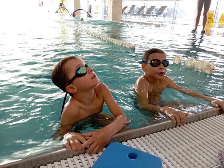 Bezplatný kurz plávania pre deti zo staromestských škôl