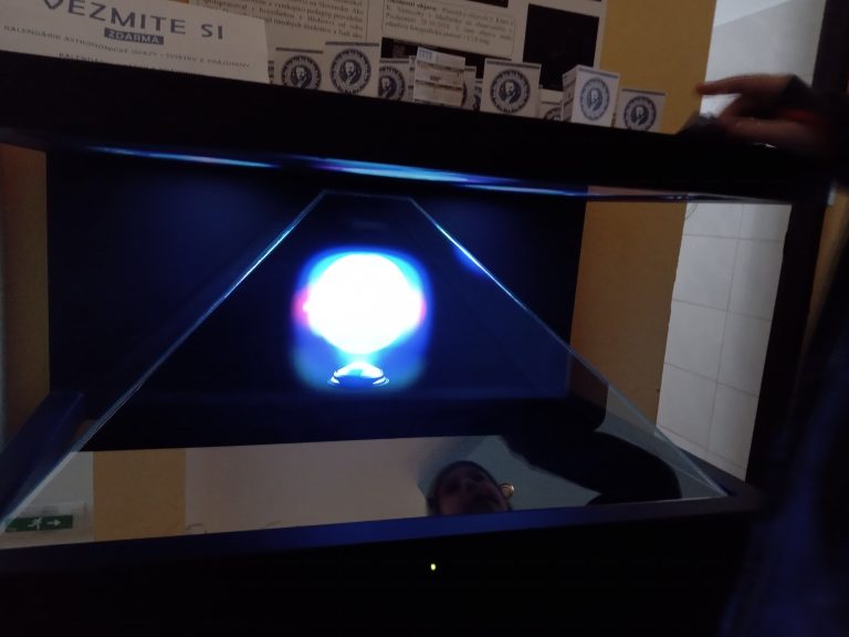 Hvezdáreň a planetárium v Hlohovci