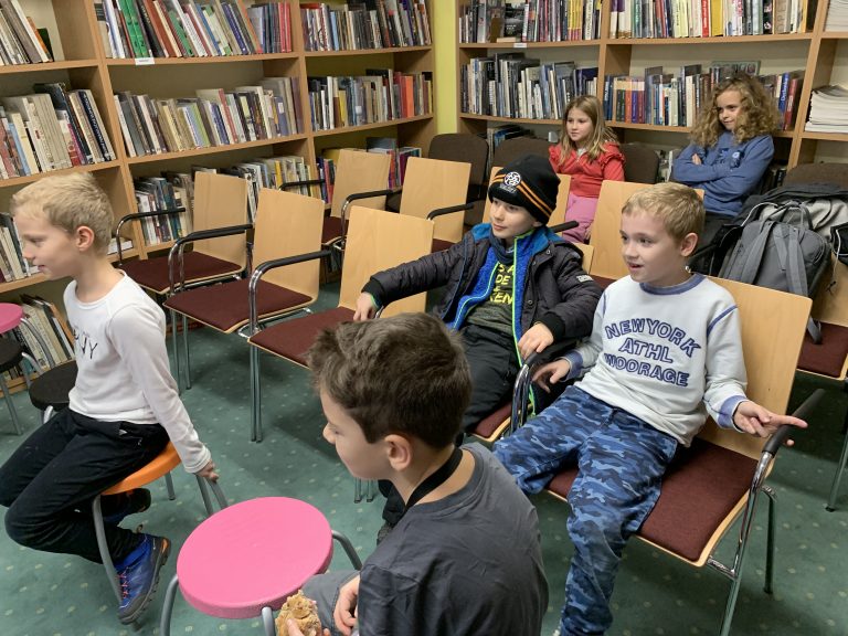 24 adventných príbehov