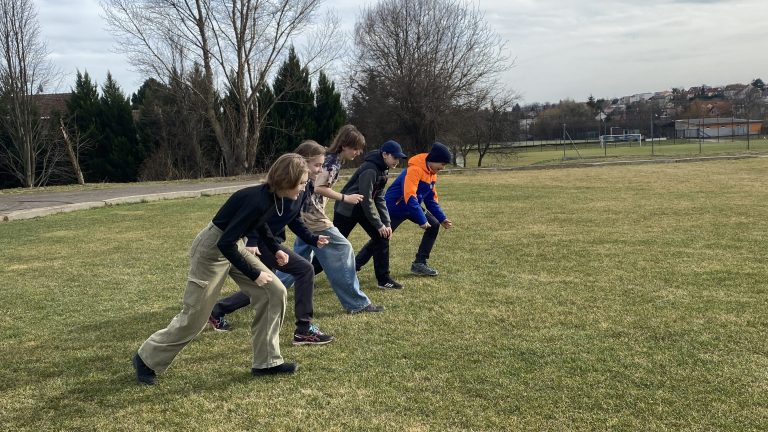 S turistickým krúžkom z Modry do Pezinka.  Po stopách Štúra modranským regiónom