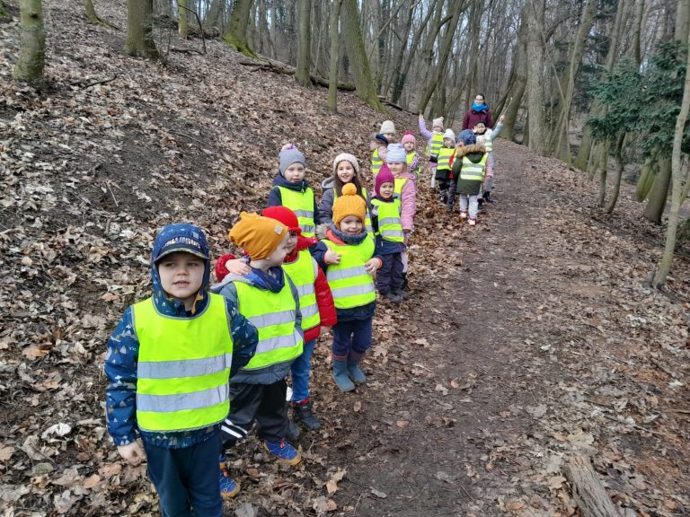Škôlkari na vychádzke do Horského parku
