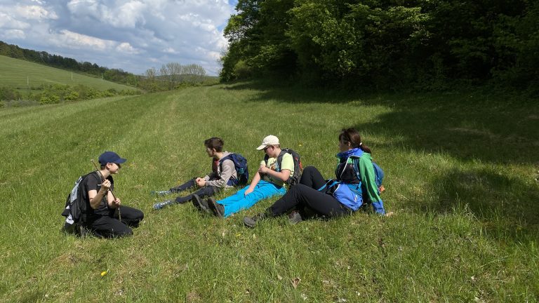 S turistickým krúžkom Myjavskými kopanicami – Mohyla M. R. Štefánika