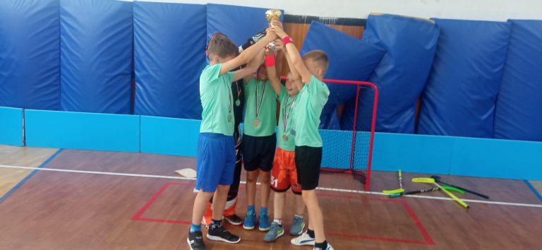 2. miesto mladších žiakov  – Staromestská liga vo florbale